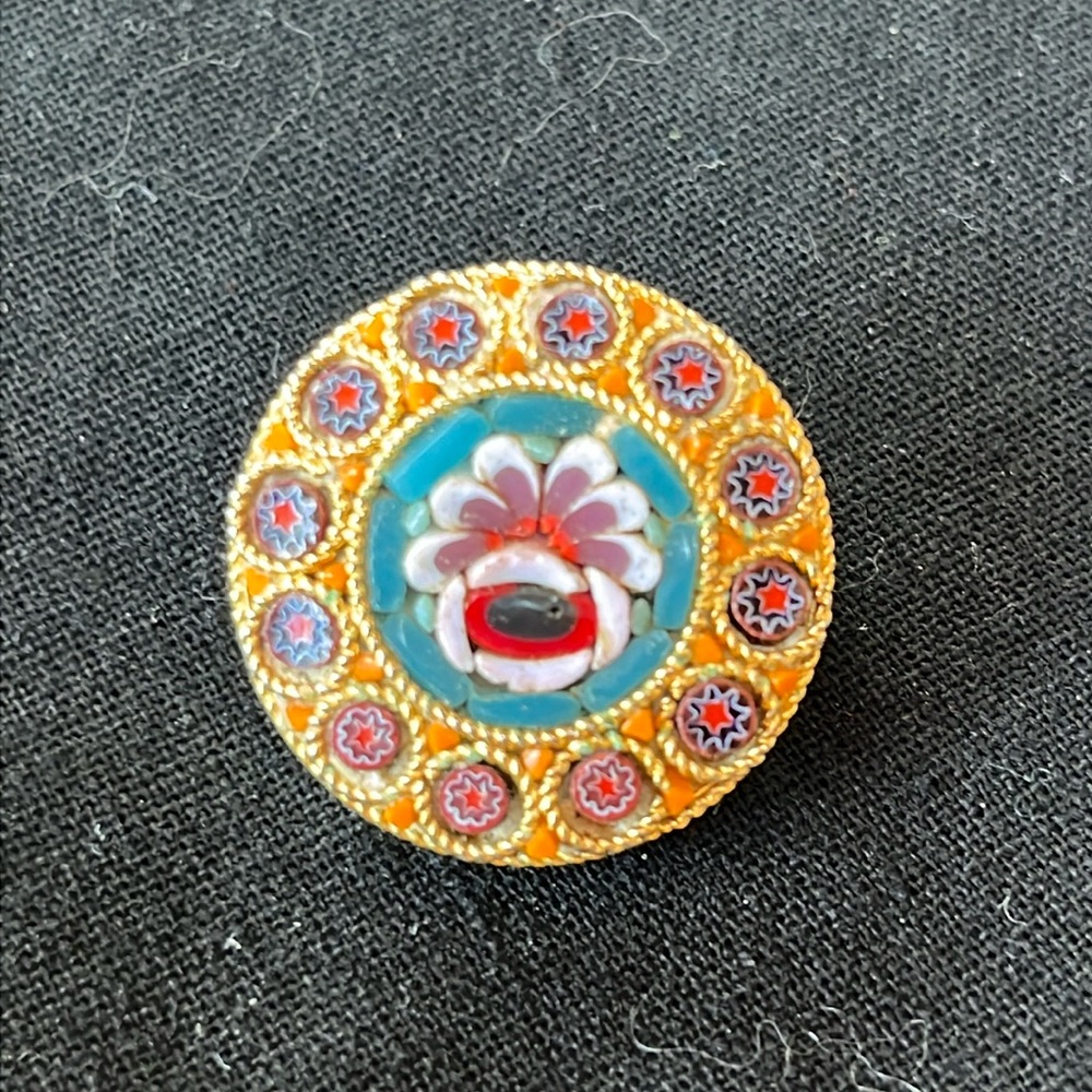 Micro mosaic handmade pin. Italian made
